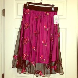 Lola skirt w/embroidery